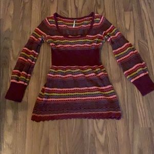Women’s Free People Sweater ~ Cute ~ size Small